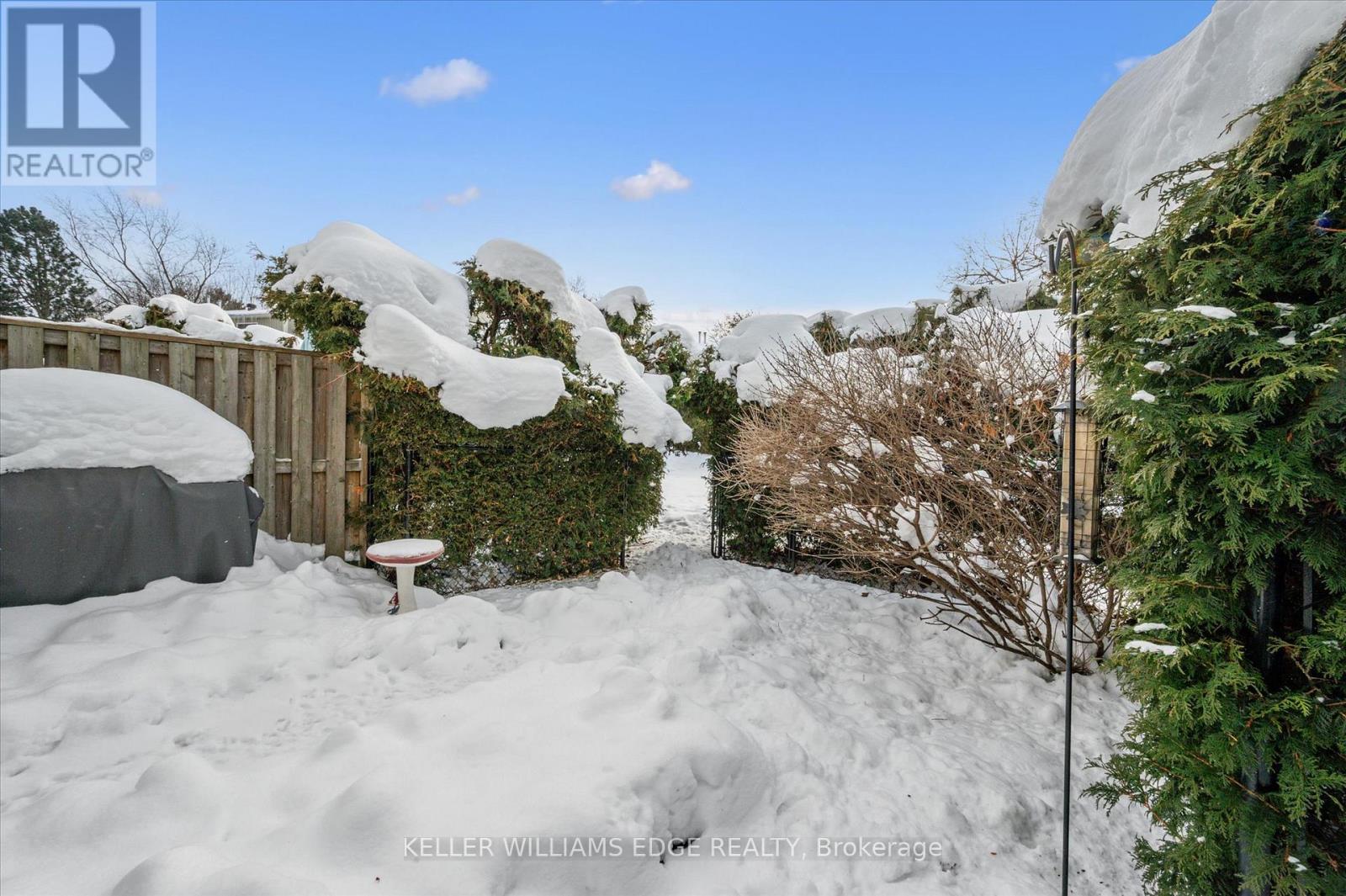 31 - 51 Paulander Drive, Kitchener, Ontario N2M 5E5 - Photo 24 - X12636334