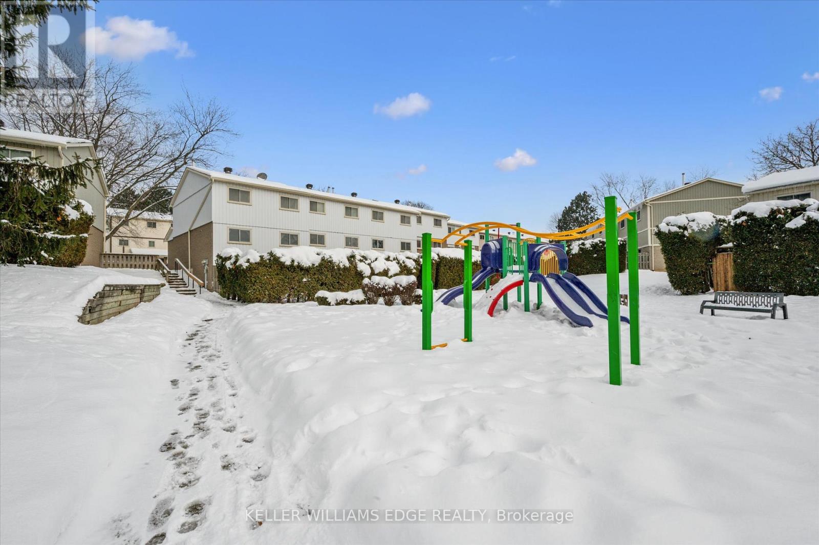 31 - 51 Paulander Drive, Kitchener, Ontario N2M 5E5 - Photo 28 - X12636334