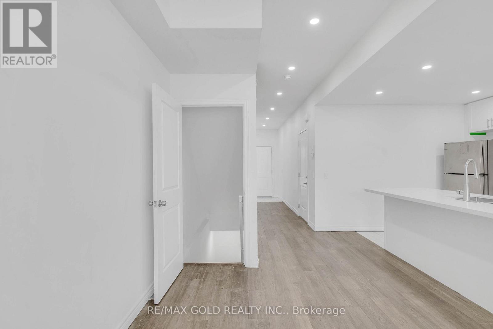 43 - 77 Diana Avenue, Brantford, Ontario N3T 0R6 - Photo 27 - X12636348