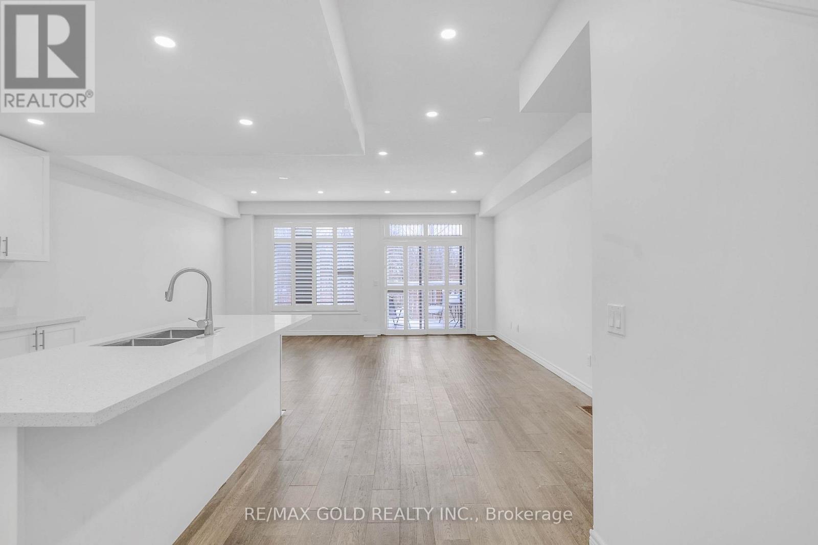 43 - 77 Diana Avenue, Brantford, Ontario N3T 0R6 - Photo 6 - X12636348