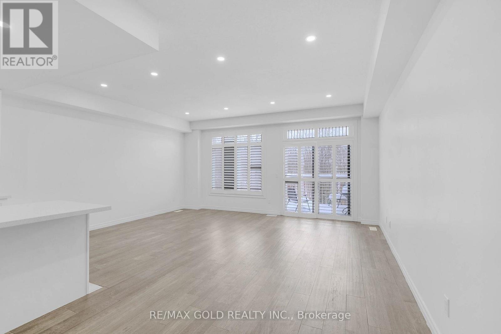 43 - 77 Diana Avenue, Brantford, Ontario N3T 0R6 - Photo 8 - X12636348