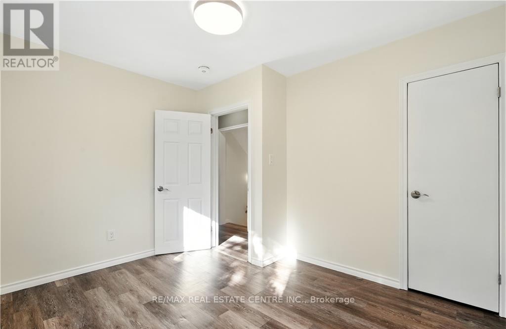 Unit - B - 154 Montgomery Road, Kitchener, Ontario  N2H 3P6 - Photo 11 - X12636362