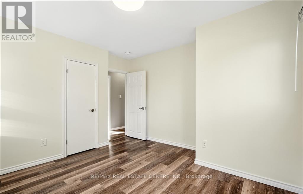 Unit - B - 154 Montgomery Road, Kitchener, Ontario  N2H 3P6 - Photo 8 - X12636362