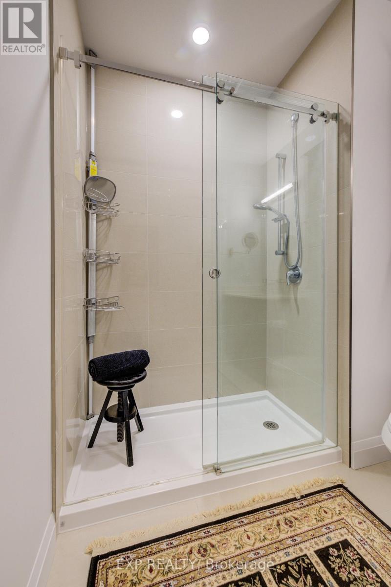 417 - 399 Queen Street S, Kitchener, Ontario N2G 0C4 - Photo 36 - X12636398