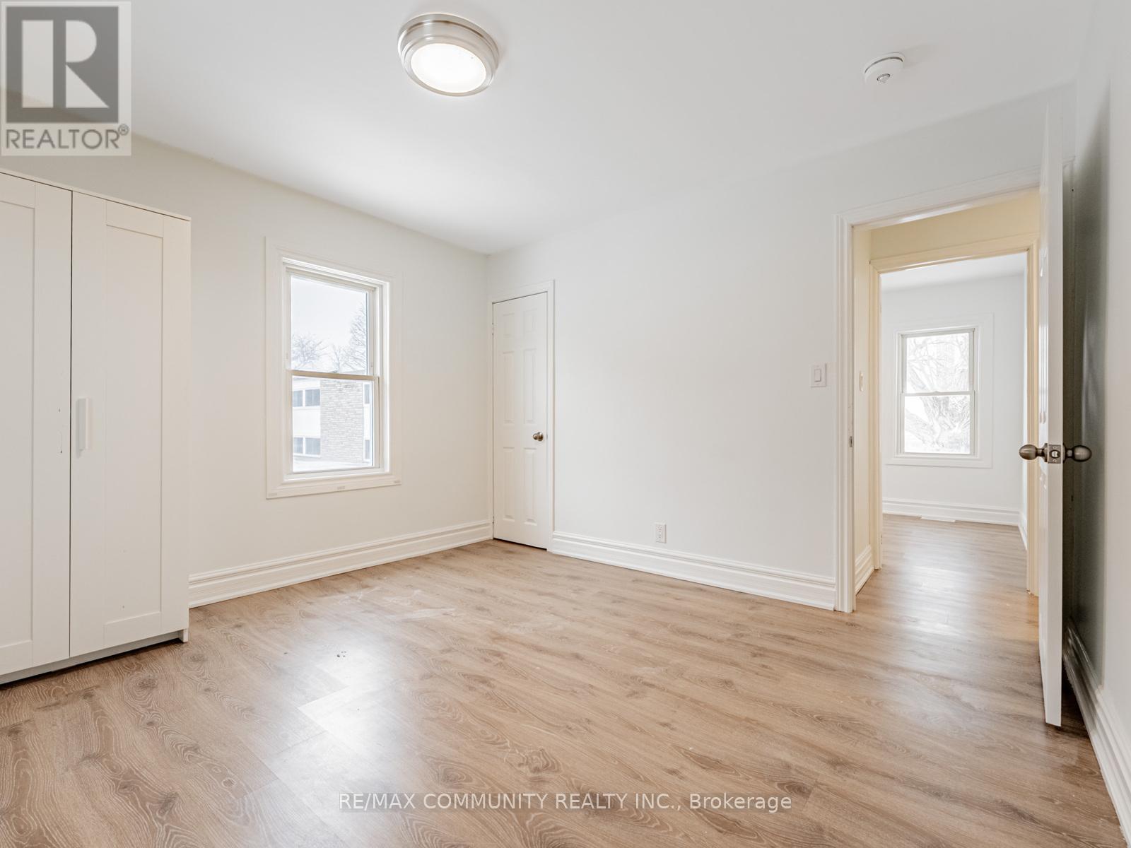 80 Livingston Avenue, Grimsby, Ontario  L3M 1L5 - Photo 20 - X12636422