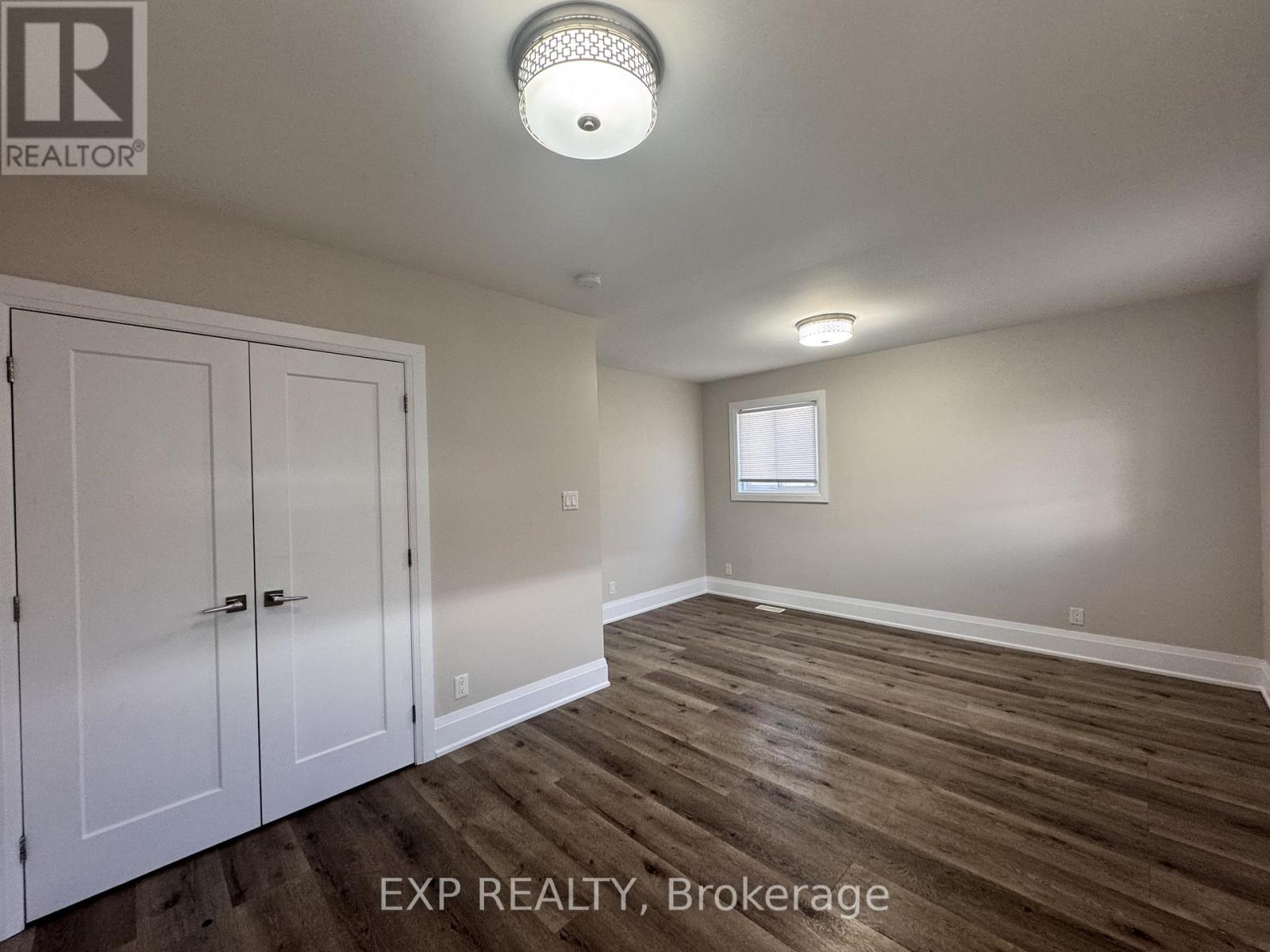 324 West 5th Street, Hamilton, Ontario  L9C 3P3 - Photo 7 - X12636454