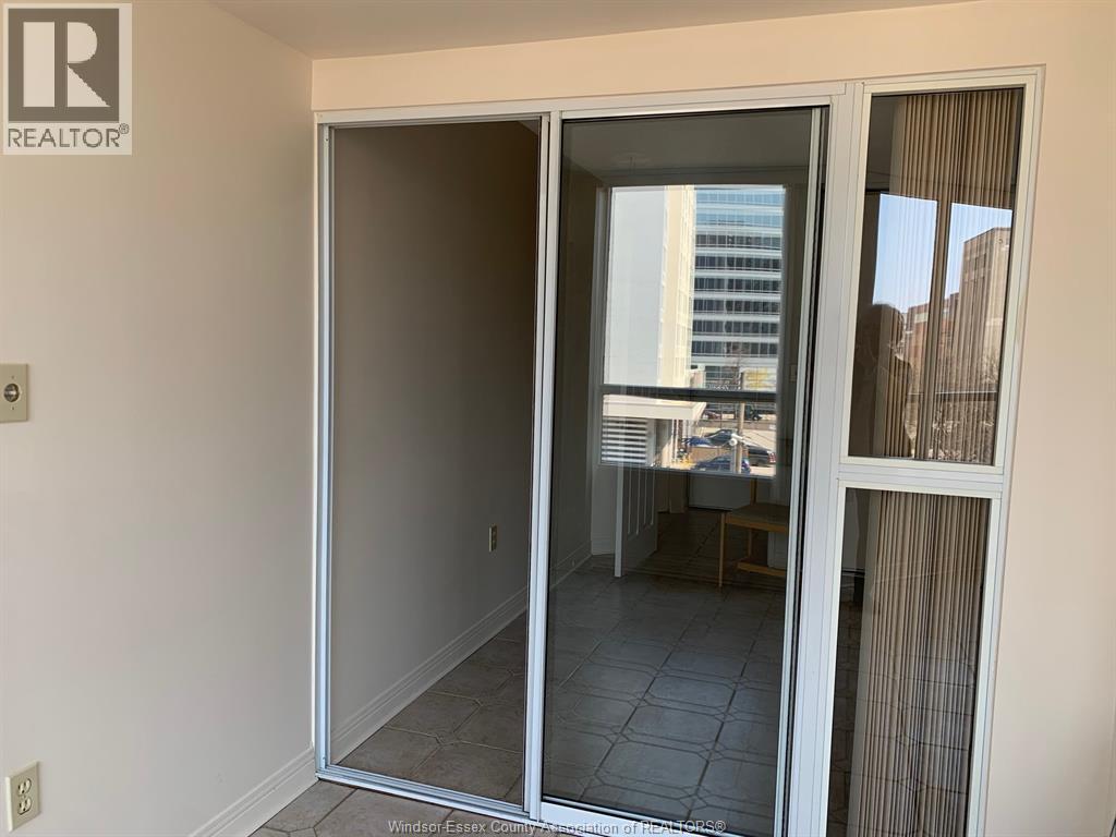 75 Riverside Drive East Unit# 410, Windsor, Ontario N9A 7C4 - Photo 18 - 25031734