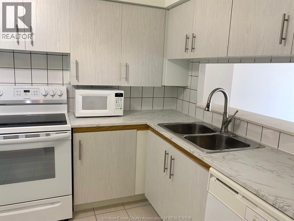 75 Riverside Drive East Unit# 410, Windsor, Ontario N9A 7C4 - Photo 9 - 25031734