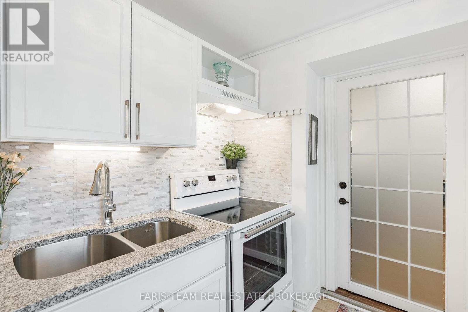 83 King Road, Tay, Ontario  L0K 2C0 - Photo 24 - S12572592