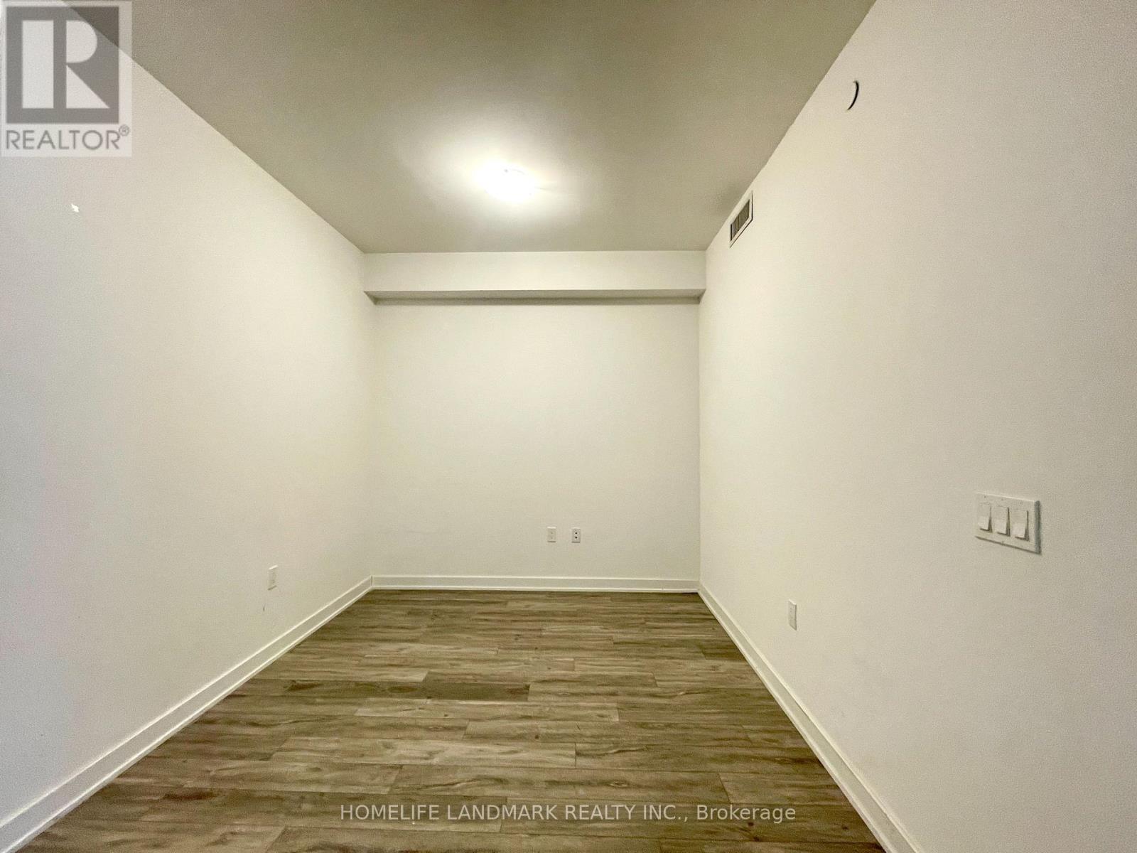 1606 - 4677 Glen Erin Drive, Mississauga, Ontario L5N 2E3 - Photo 10 - W12499920