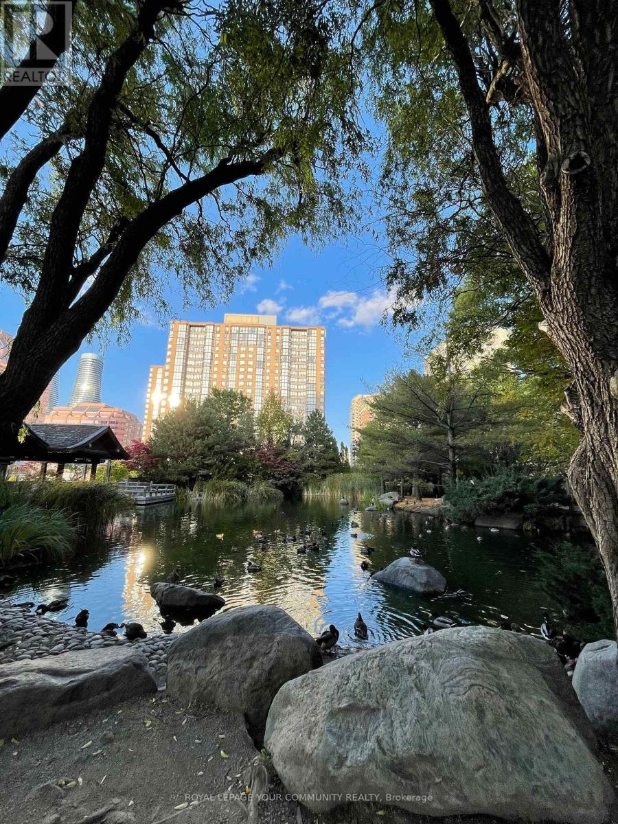 PH02 - 265 ENFIELD PLACE, Mississauga, Ontario