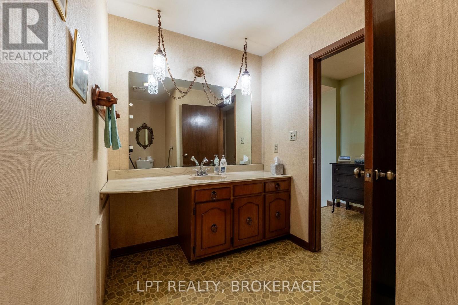 168 Braemar Road, Kingston, Ontario  K7M 4B8 - Photo 22 - X12636518