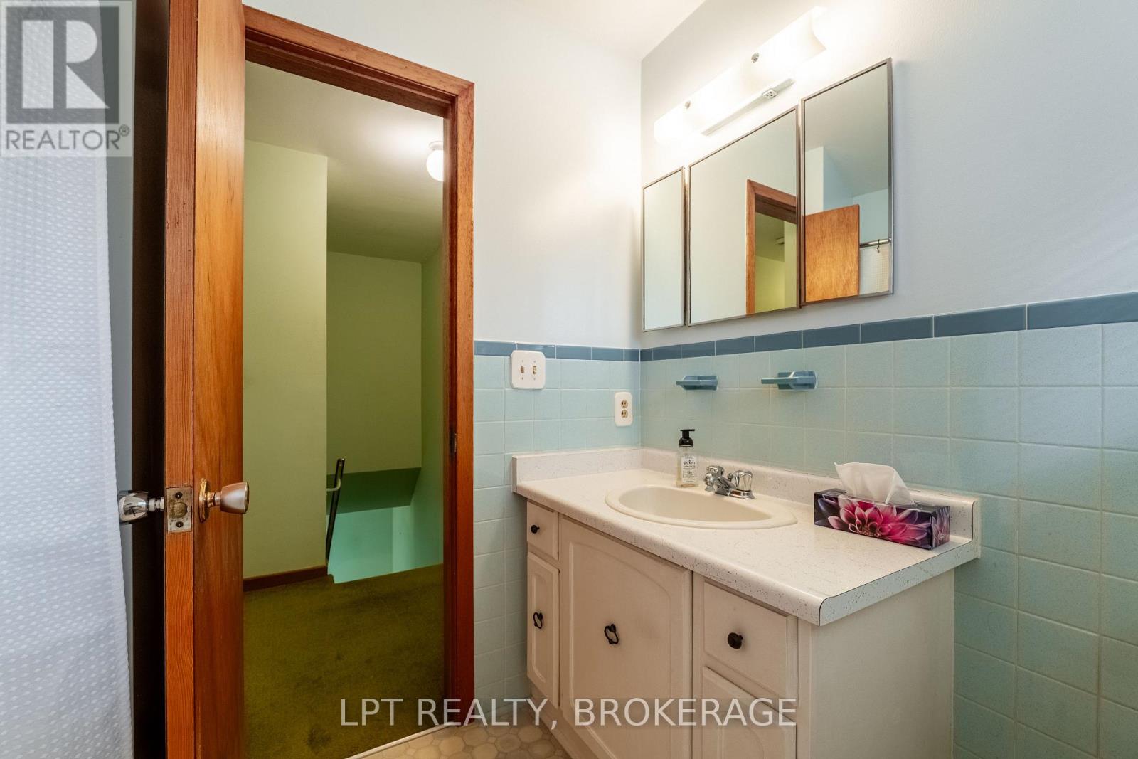 168 Braemar Road, Kingston, Ontario  K7M 4B8 - Photo 36 - X12636518