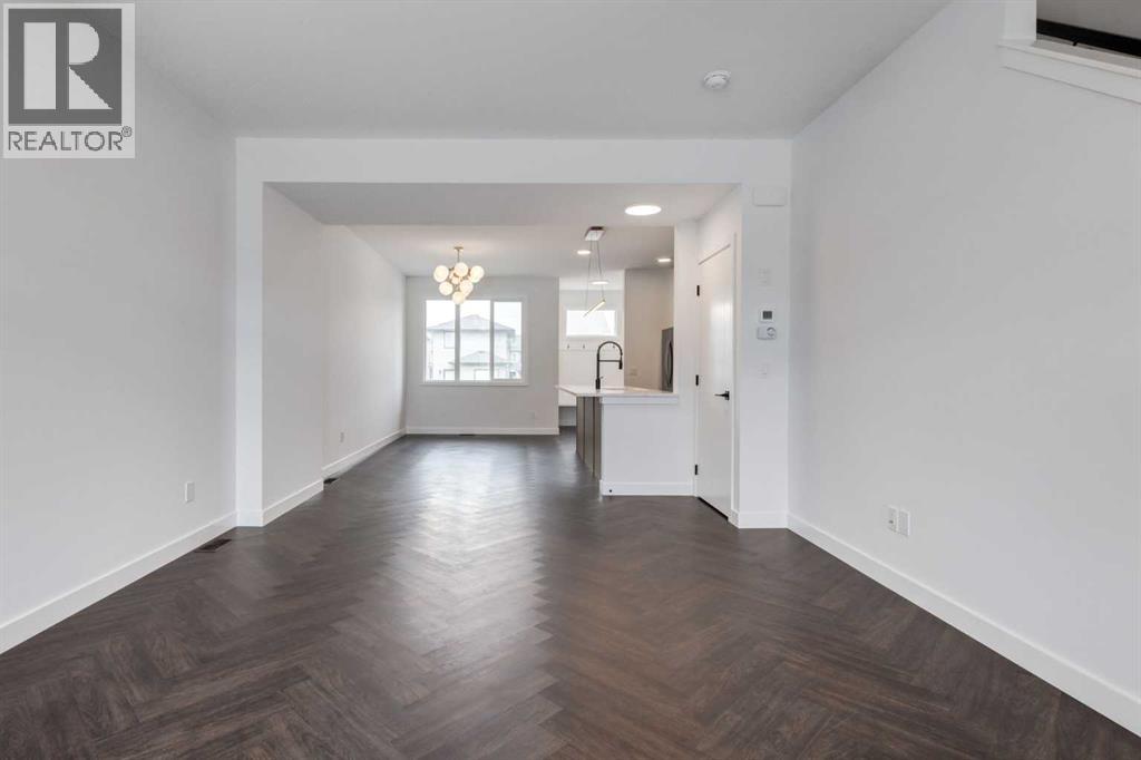 62 Agate Road, Cochrane, Alberta T4C 3K1 - Photo 8 - A2240447