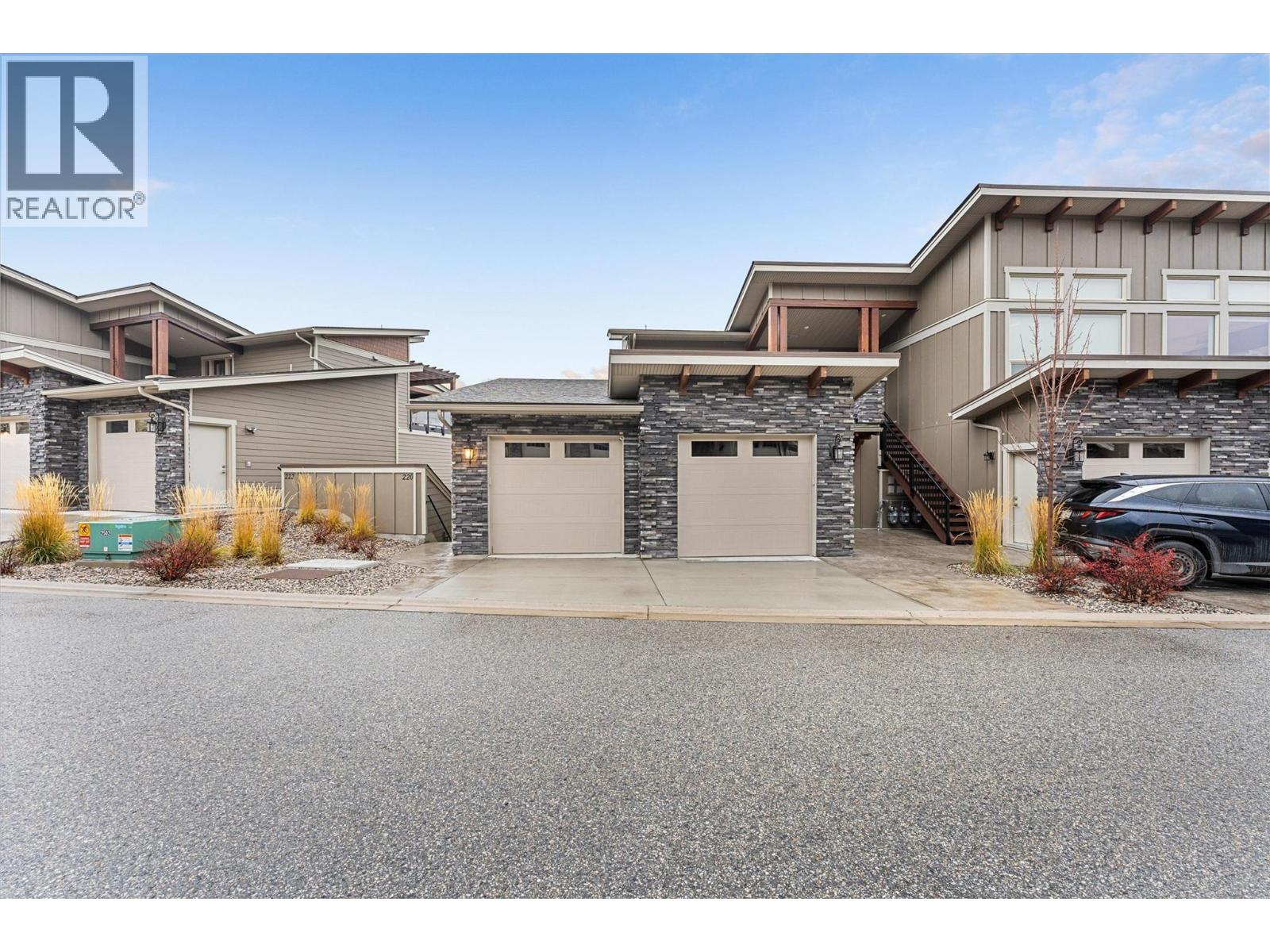4000 REDSTONE Crescent Unit# 220, Peachland, British Columbia