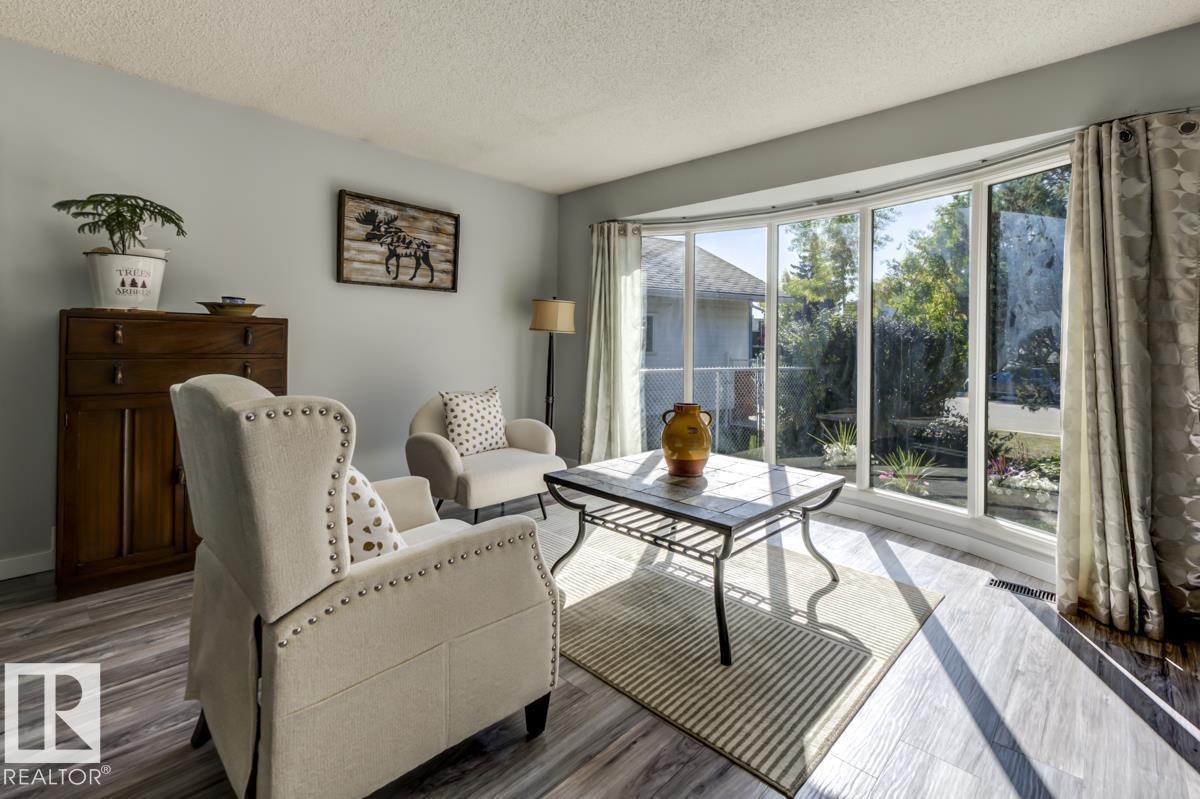 669 Village Dr, Sherwood Park, Alberta  T8A 4N2 - Photo 4 - E4458536