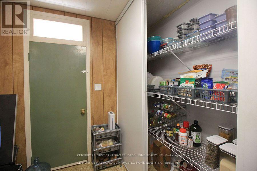 133 Deer Park Circle W, London North, Ontario  N6H 3B9 - Photo 16 - X12636486