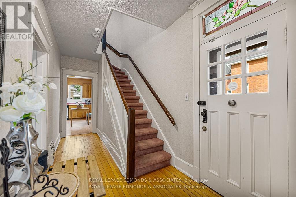 400 Centre Street, Pembroke, Ontario  K8A 1J5 - Photo 6 - X12636496