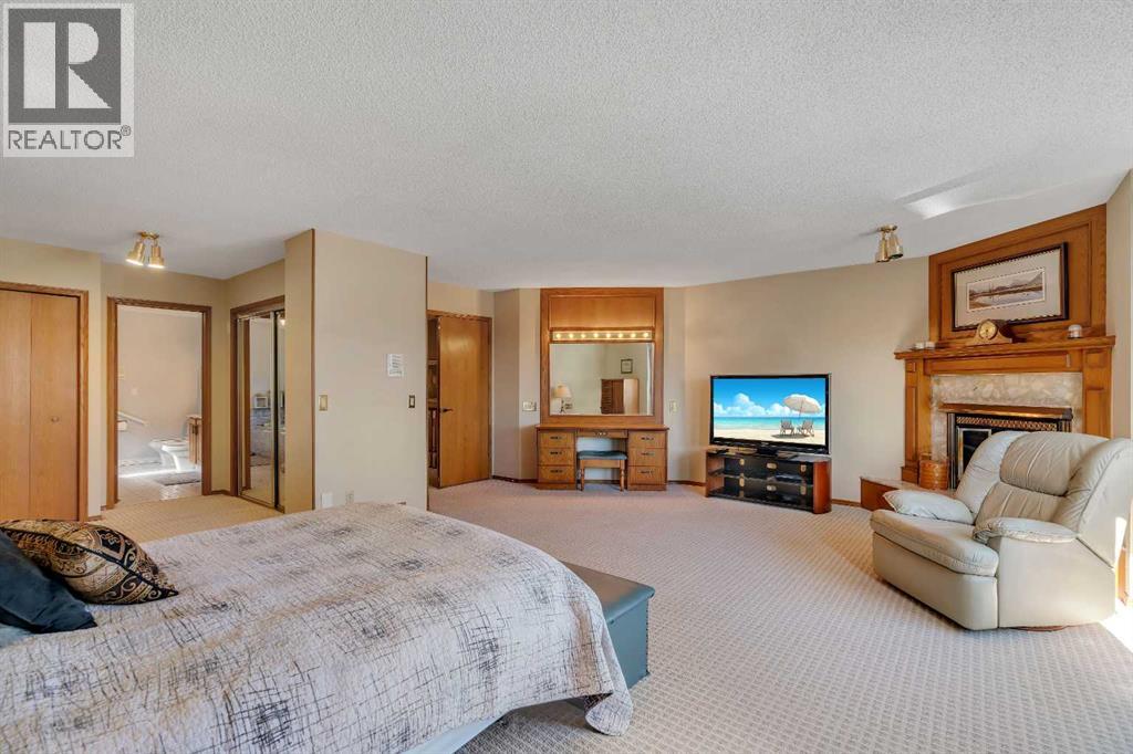 223 Shawnee Mews Sw, Calgary, Alberta  T2Y 1W4 - Photo 21 - A2269251