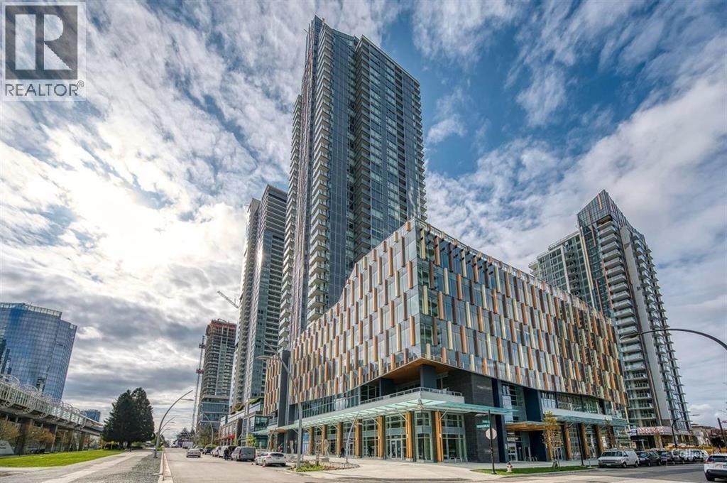 709 6378 SILVER AVENUE, Burnaby, British Columbia