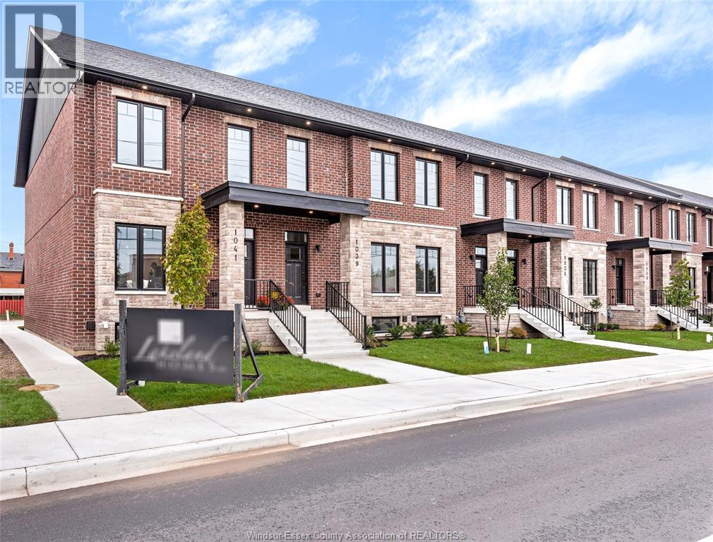 1023 WALKER, windsor, Ontario