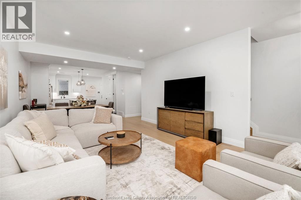 1023 Walker, Windsor, Ontario N8Y 2N6 - Photo 11 - 25031716