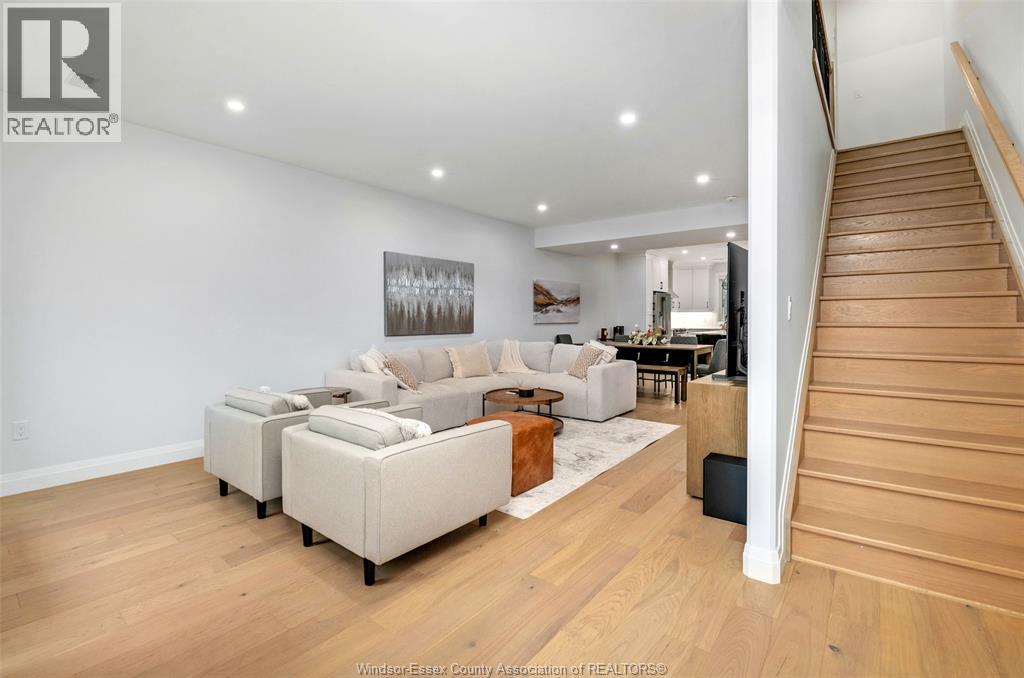 1023 Walker, Windsor, Ontario N8Y 2N6 - Photo 21 - 25031716