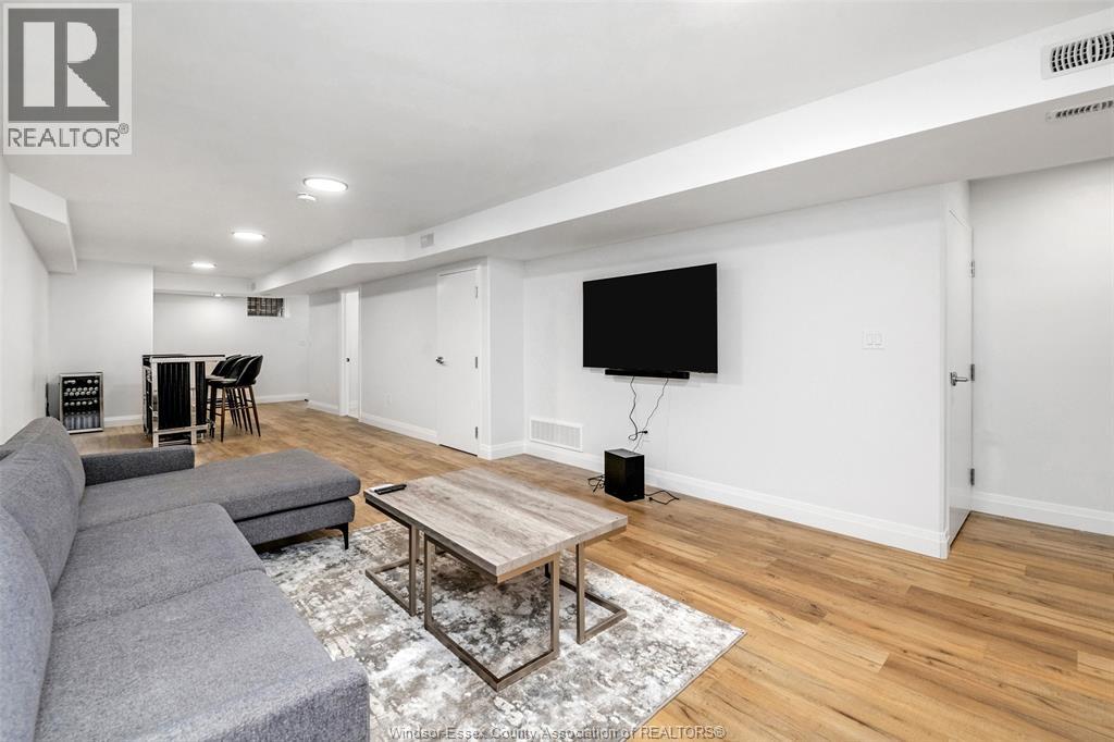 1023 Walker, Windsor, Ontario N8Y 2N6 - Photo 23 - 25031716