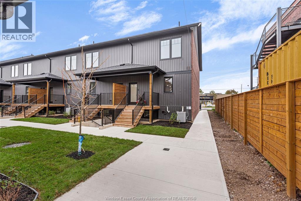 1023 Walker, Windsor, Ontario N8Y 2N6 - Photo 26 - 25031716