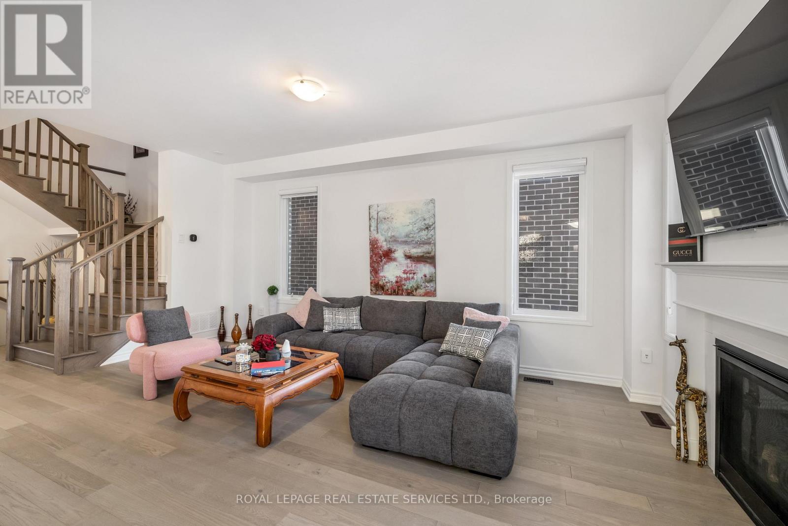 1558 Scarlett Trail, Pickering, Ontario  L1X 0N9 - Photo 10 - E12635010