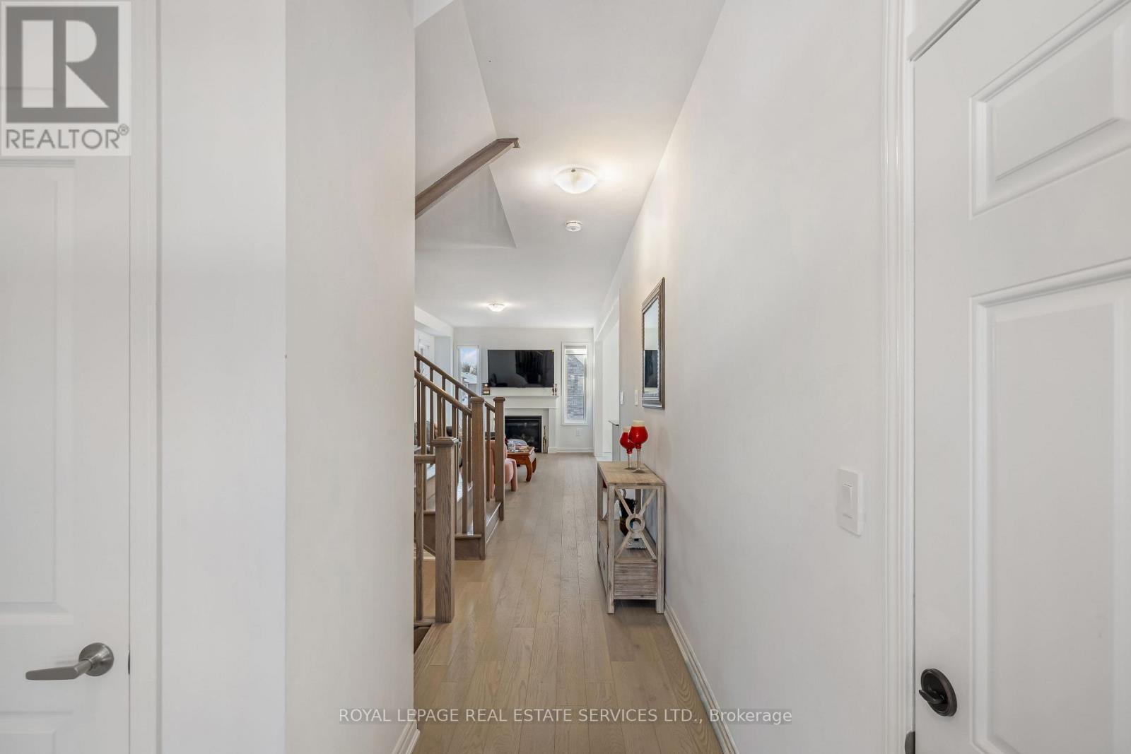 1558 Scarlett Trail, Pickering, Ontario  L1X 0N9 - Photo 4 - E12635010