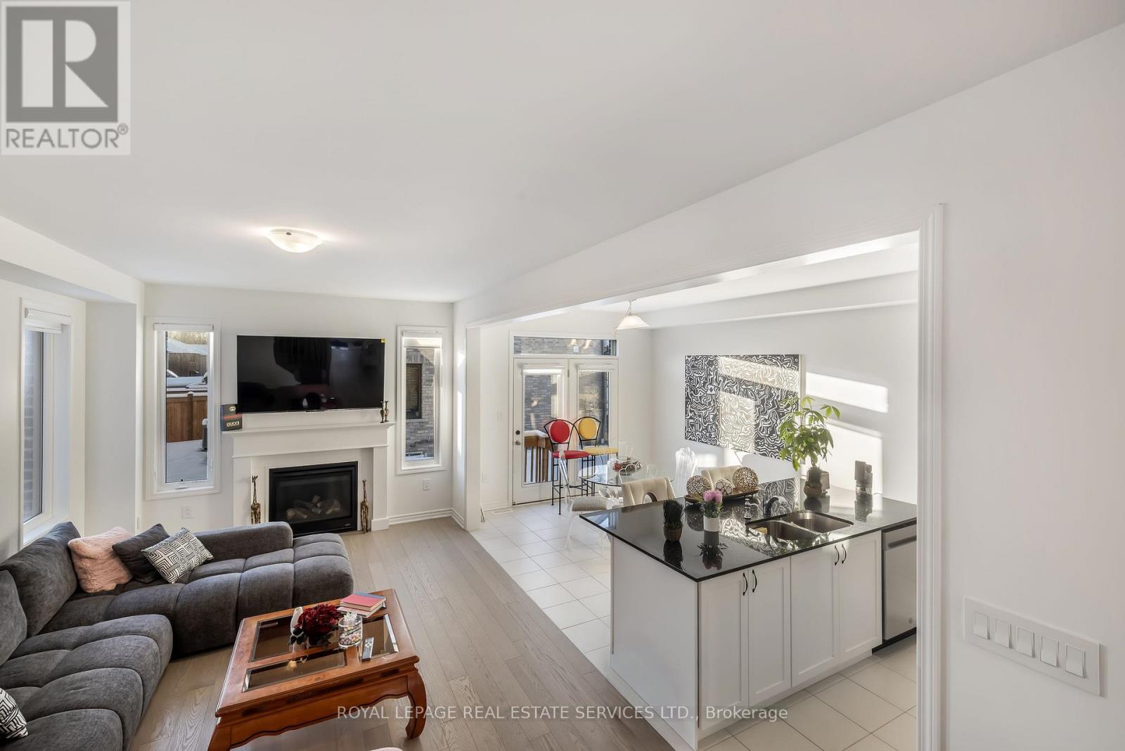 1558 Scarlett Trail, Pickering, Ontario  L1X 0N9 - Photo 6 - E12635010