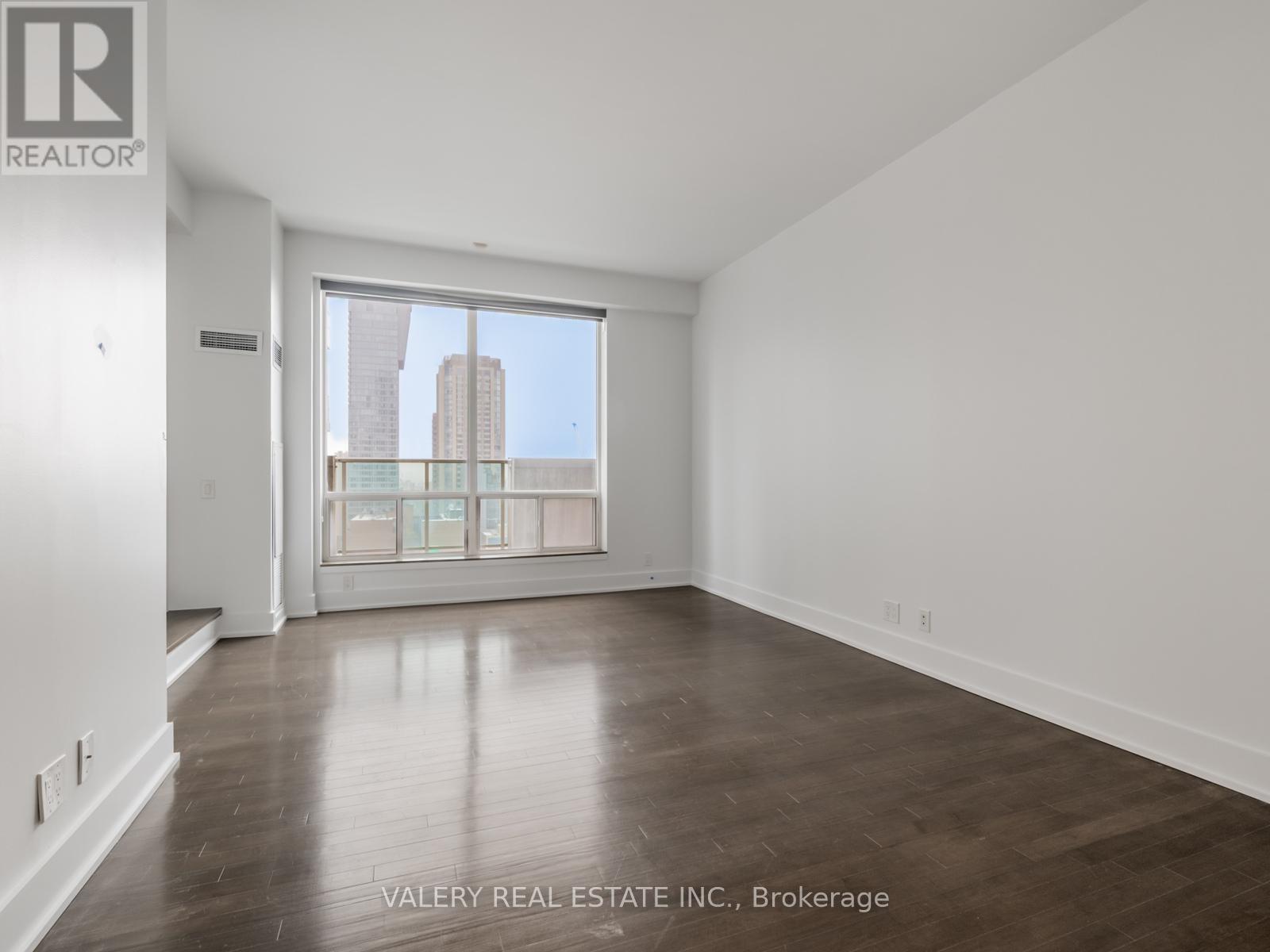 14d - 61 Yorkville Avenue, Toronto, Ontario  M5R 3V6 - Photo 18 - C12636498