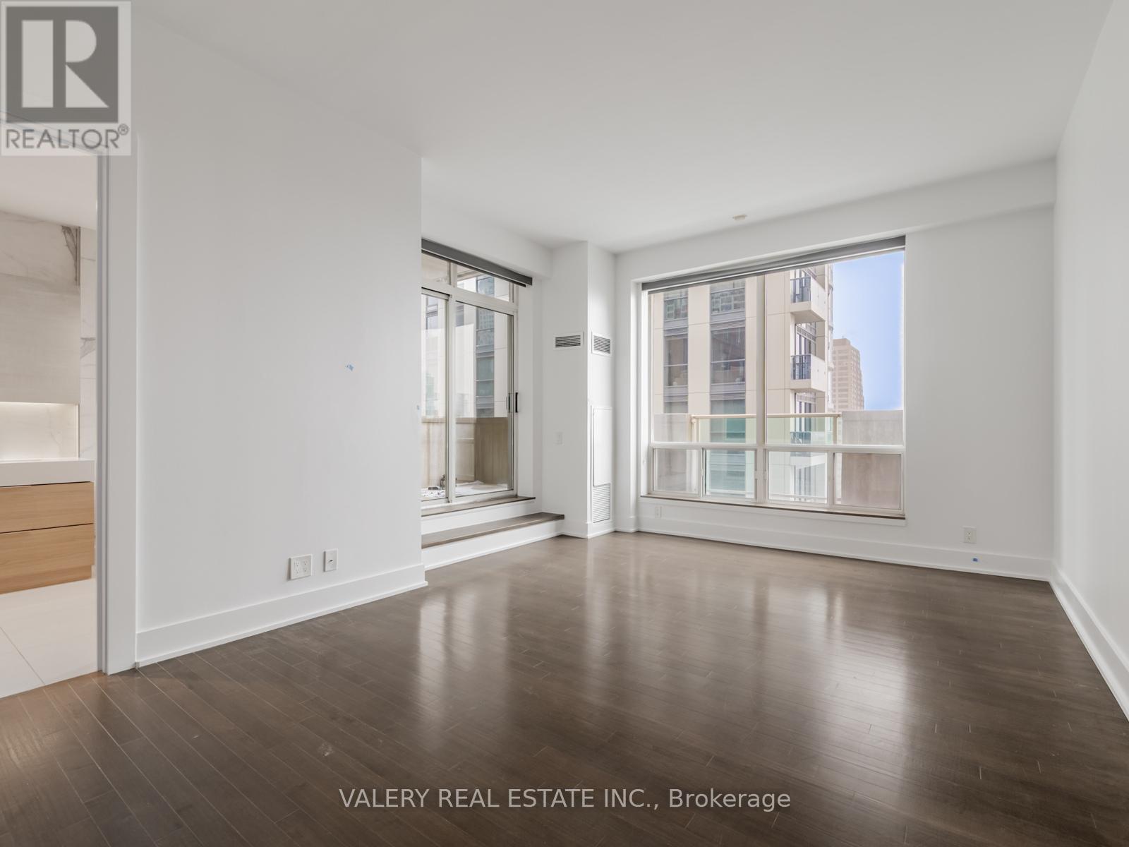 14d - 61 Yorkville Avenue, Toronto, Ontario  M5R 3V6 - Photo 19 - C12636498