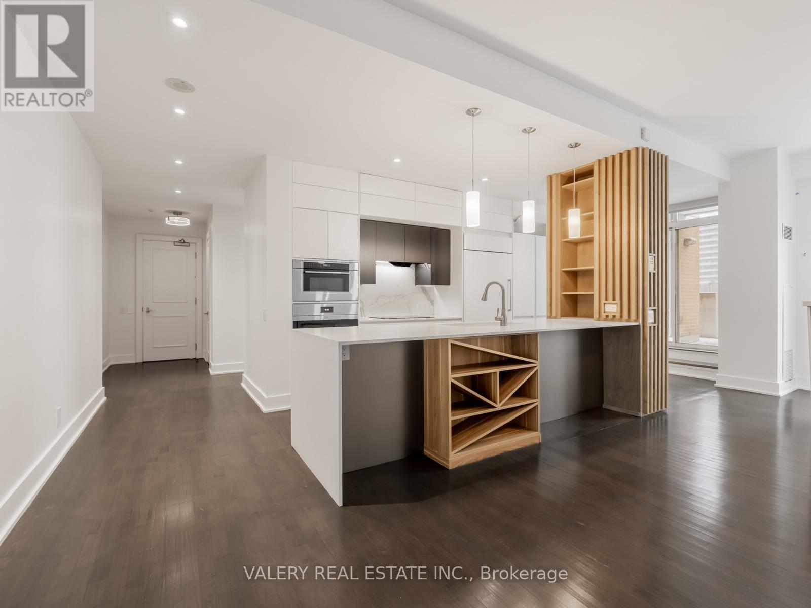 14d - 61 Yorkville Avenue, Toronto, Ontario  M5R 3V6 - Photo 2 - C12636498