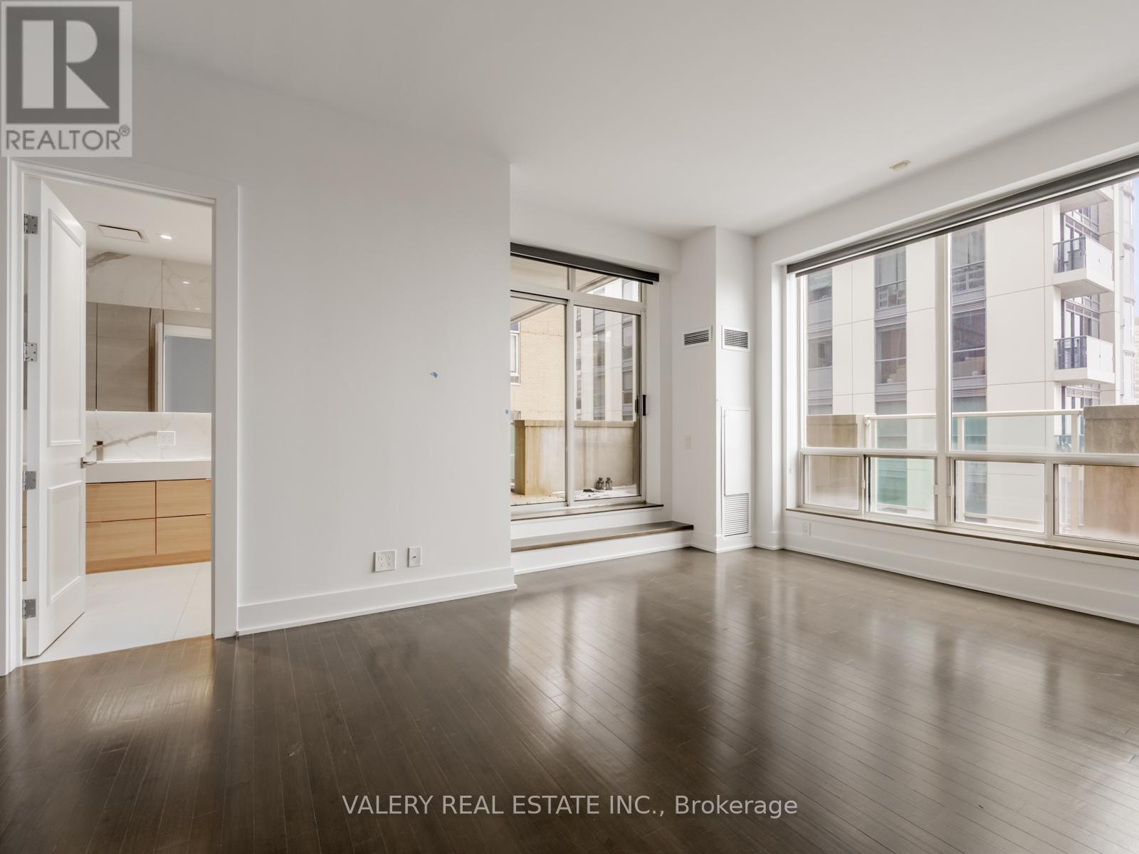 14d - 61 Yorkville Avenue, Toronto, Ontario  M5R 3V6 - Photo 23 - C12636498
