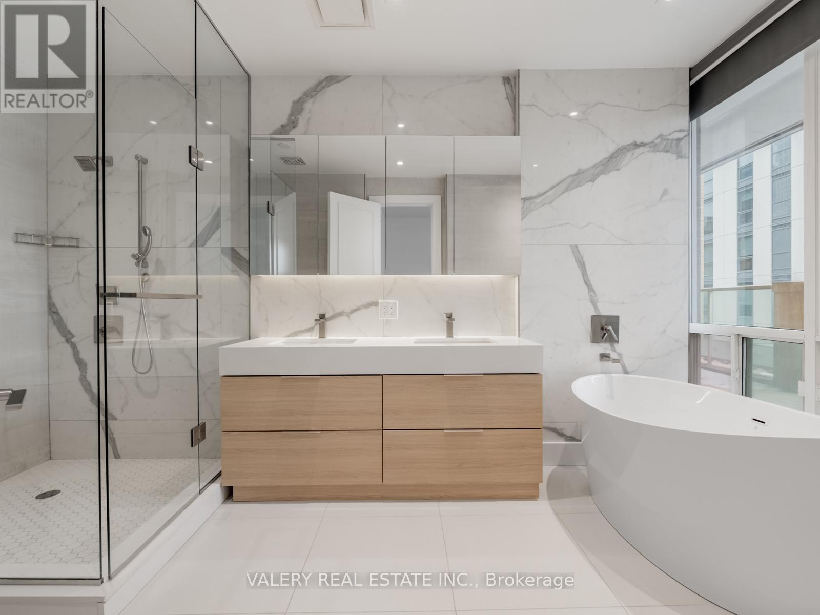 14d - 61 Yorkville Avenue, Toronto, Ontario  M5R 3V6 - Photo 27 - C12636498
