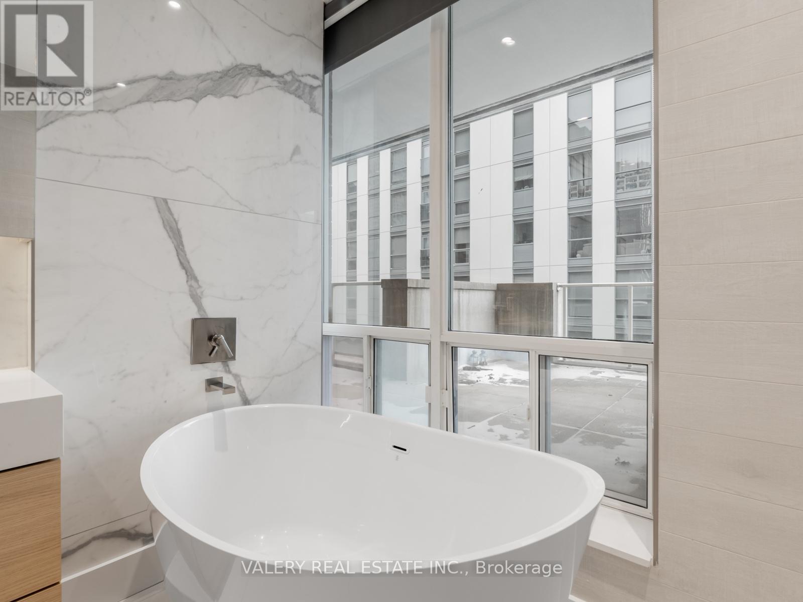 14d - 61 Yorkville Avenue, Toronto, Ontario  M5R 3V6 - Photo 29 - C12636498