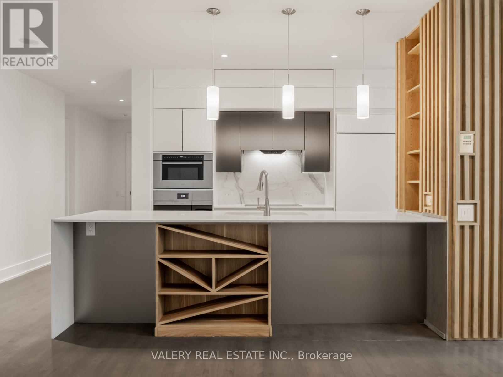 14d - 61 Yorkville Avenue, Toronto, Ontario  M5R 3V6 - Photo 3 - C12636498