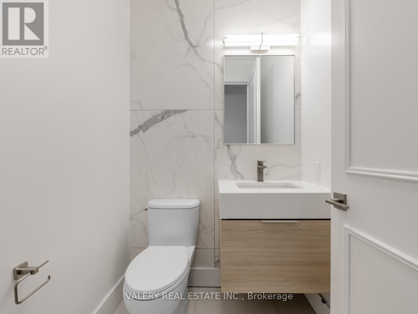 14d - 61 Yorkville Avenue, Toronto, Ontario  M5R 3V6 - Photo 37 - C12636498