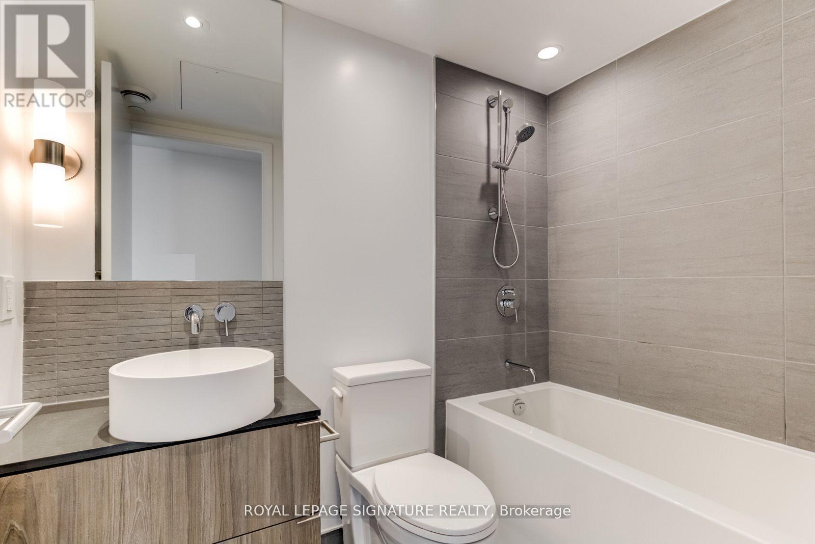 2003 - 161 Roehampton Avenue, Toronto, Ontario  M4P 0C8 - Photo 13 - C12636546