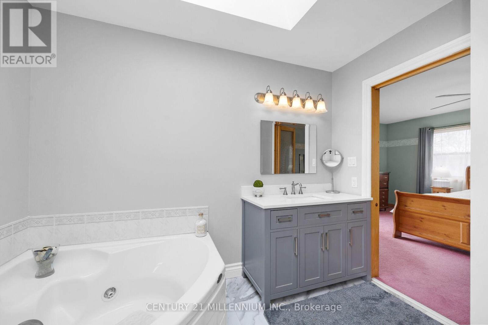 3 Centre Street, Erin, Ontario  N0B 1T0 - Photo 23 - X12544522