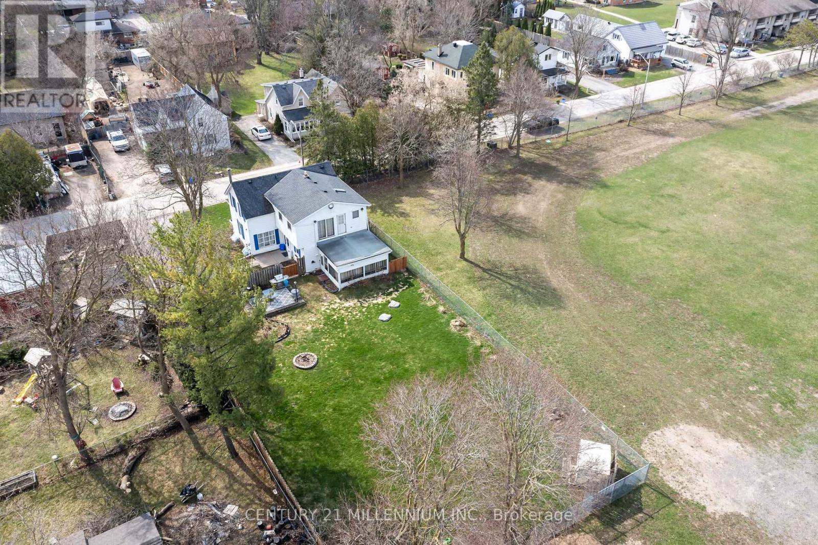 3 Centre Street, Erin, Ontario  N0B 1T0 - Photo 43 - X12544522