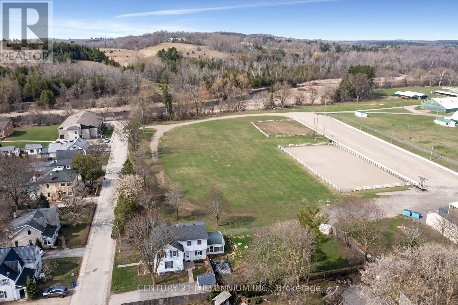 3 Centre Street, Erin, Ontario  N0B 1T0 - Photo 38 - X12544522