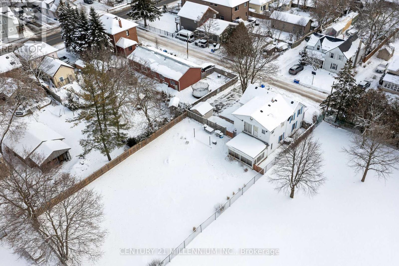 3 Centre Street, Erin, Ontario  N0B 1T0 - Photo 49 - X12544522