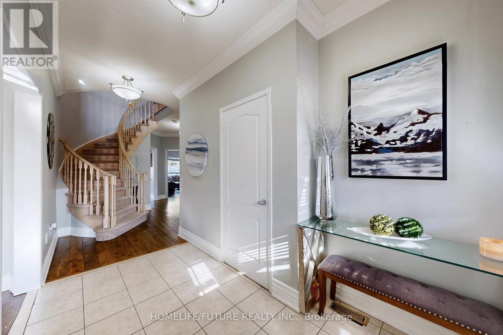 94 Carnwith Drive E, Whitby, Ontario  L1M 2K8 - Photo 15 - E12636508