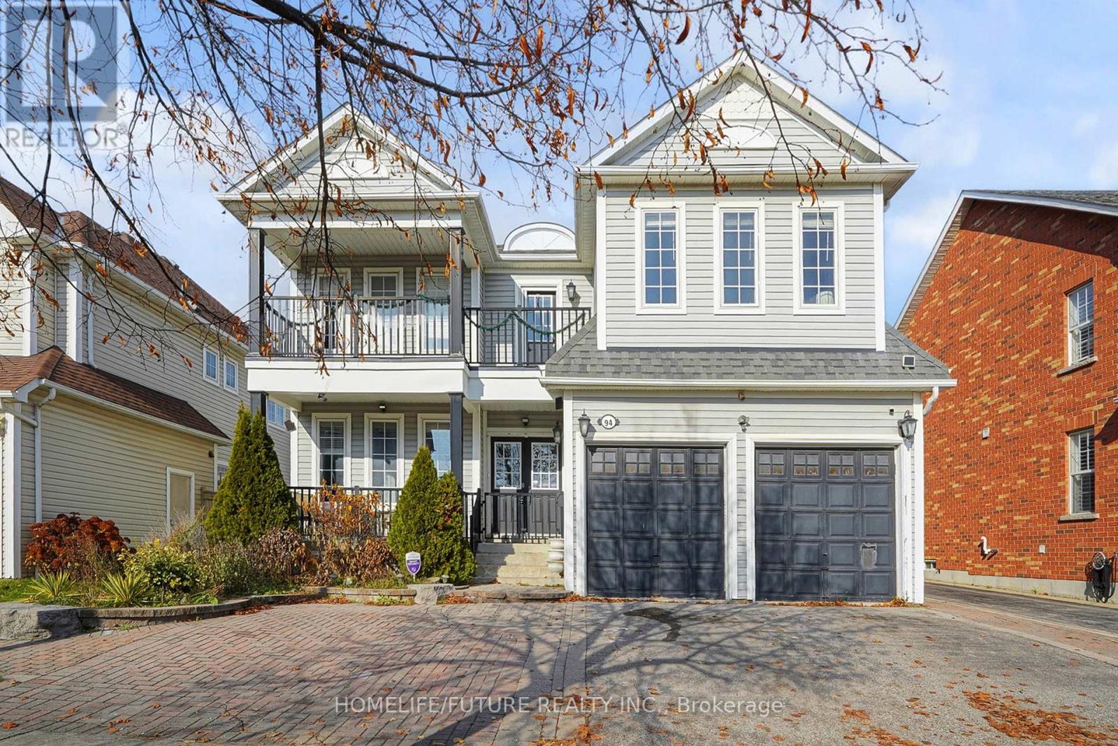 94 Carnwith Drive E, Whitby, Ontario  L1M 2K8 - Photo 2 - E12636508