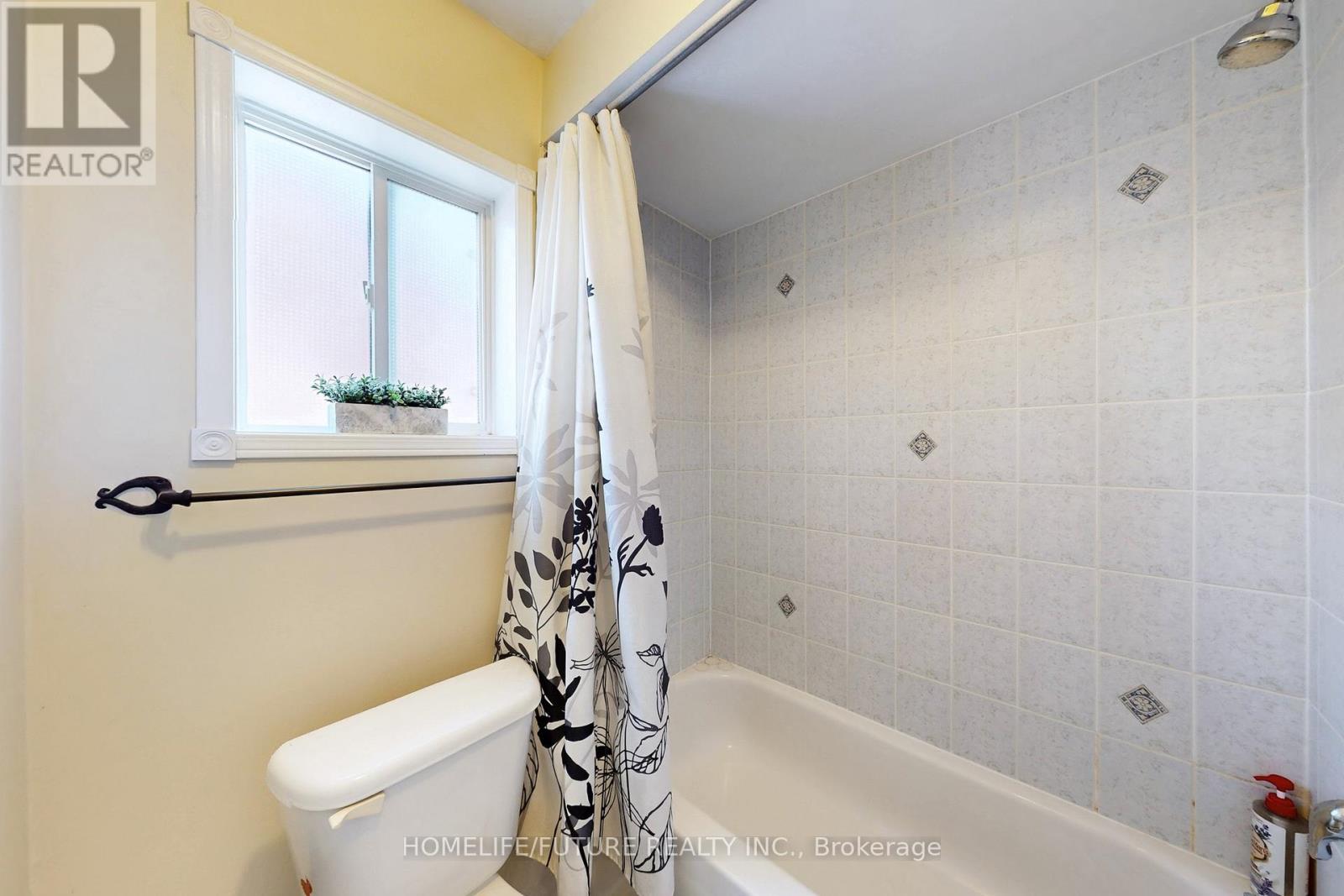 94 Carnwith Drive E, Whitby, Ontario  L1M 2K8 - Photo 28 - E12636508