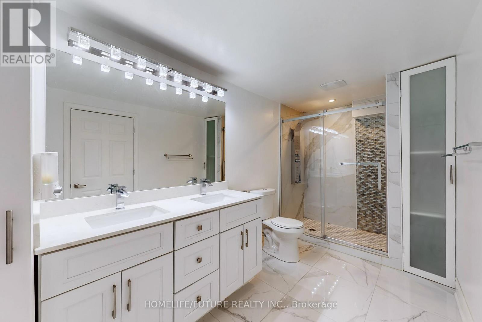 94 Carnwith Drive E, Whitby, Ontario  L1M 2K8 - Photo 39 - E12636508