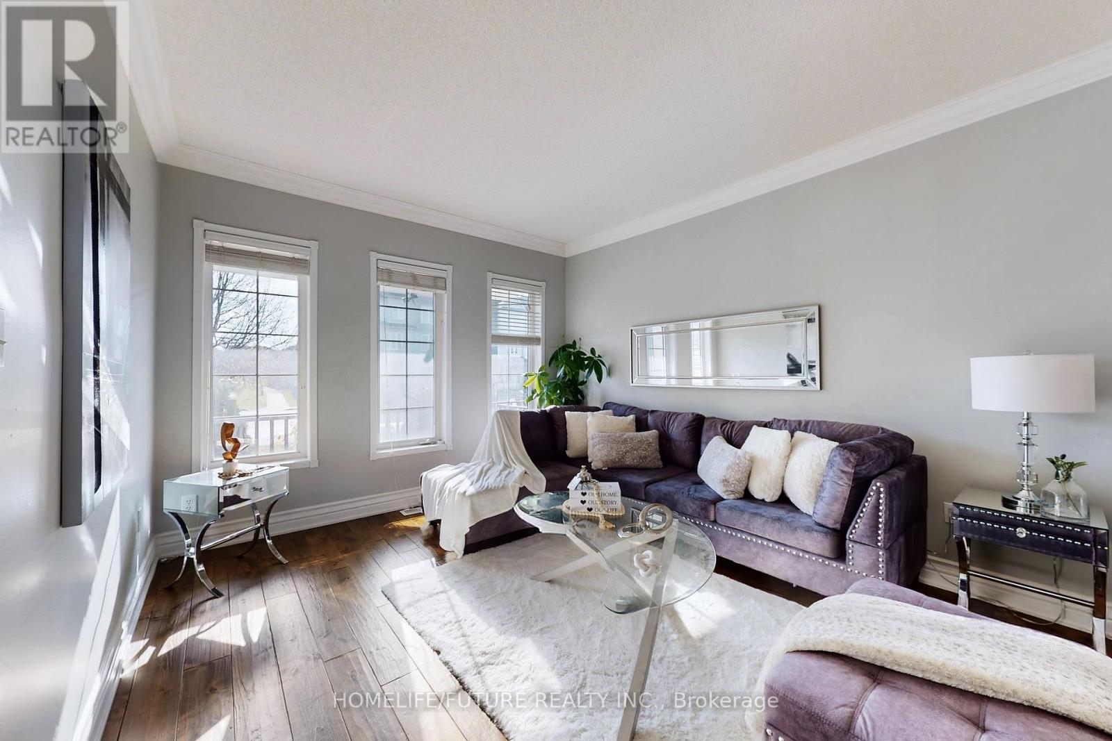 94 Carnwith Drive E, Whitby, Ontario  L1M 2K8 - Photo 5 - E12636508